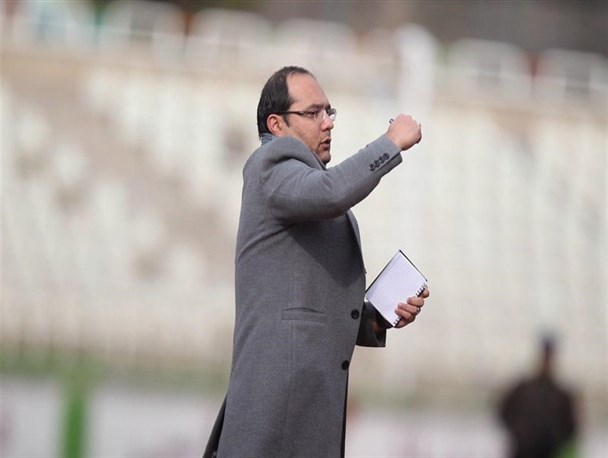 ربیعی: نیمه دوم اسیر یک ضربه کرنر شدیم/ داور با پرسپولیس مهربان‌تر بود