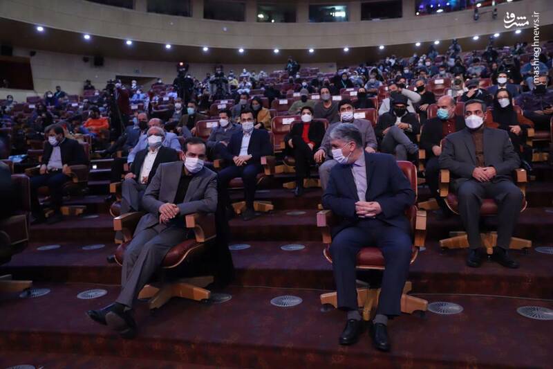 اختتامیه جشنواره فیلم فجر آغاز به کار کرد