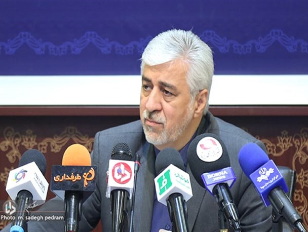 تشکر وزیر ورزش و جوانان از موضع‌گیری حرفه‌ای کی‌روش در نشست خبری/ سجادی: او مثل شیر کنار بچه‌های تیم ملی ماست!