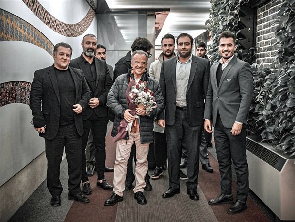 رییس فدراسیون جهانی پرورش اندام وارد تهران شد/ استقبال نصیرزاده از رافائل در فرودگاه