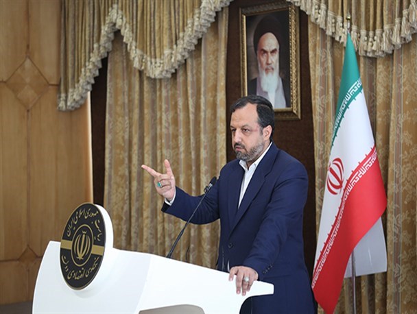 کاهش ۷ درصدی مالیات بر تولید برای دومین سال متوالی/ رشد میانگین ۲۰ درصدی حقوق کارمندان دولت در لایحه بودجه ۱۴۰۲