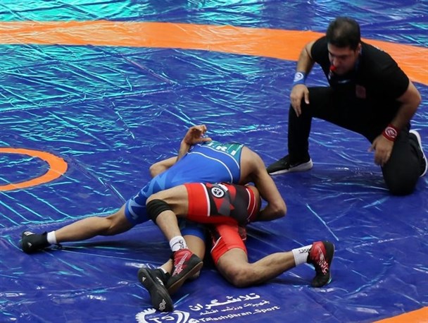 کشتی قهرمانی کشور| فرنگی‌کاران راه یافته به فینال و رده بندی ۵ وزن نخست مشخص شدند