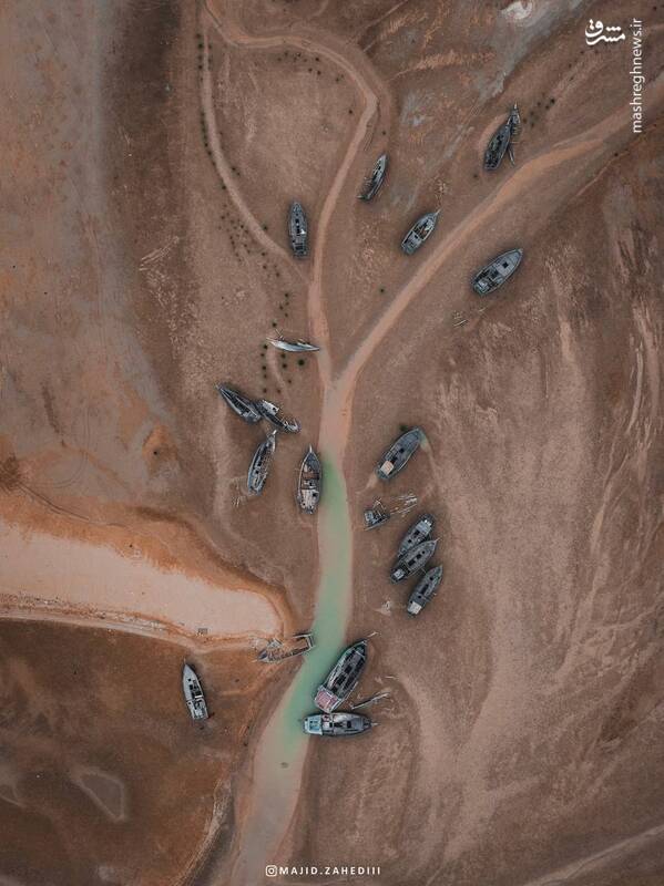 عکسی زیبا از گورستان لنج‌های قدیمی در استان بوشهر