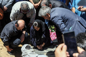 تشییع پیکر "زری خوشکام"