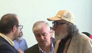 حضور آقای بازیگر در پای صندوق رای