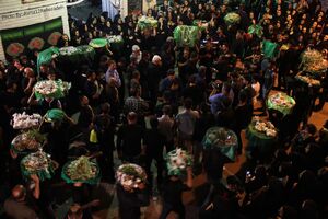 آیین‌ های عزاداری محرم در استان ها | از سینی‌گردانی تا عزای خاص ماهشهری‌ ها